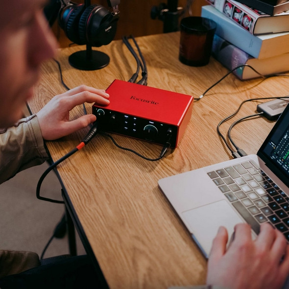 Focusrite Scarlett 4i4 3rd GEN - interfejs Audio USB
