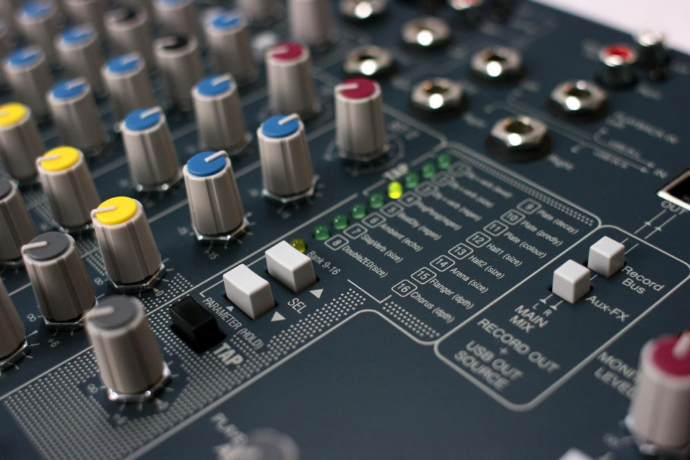 Allen&Heath ZED60 10FX mikser dźwięku z efektem