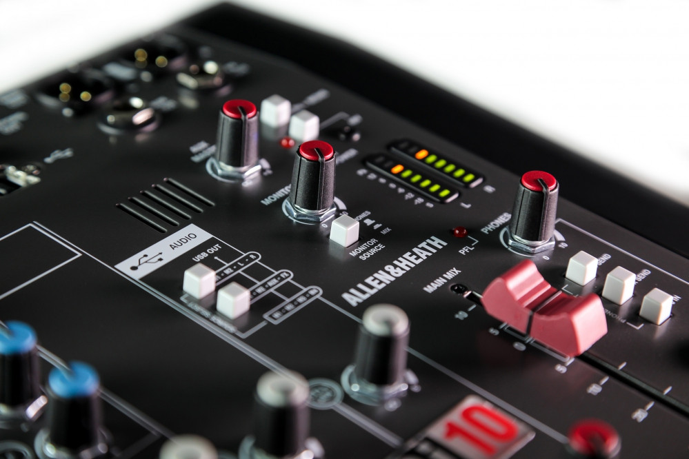 Allen&Heath ZEDi 10 mikser / interfejs audio USB