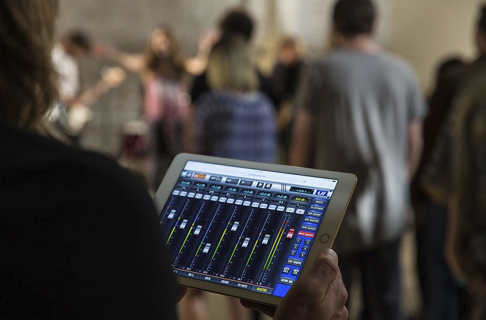 Soundcraft Ui24 kompaktowy mikser cyfrowy