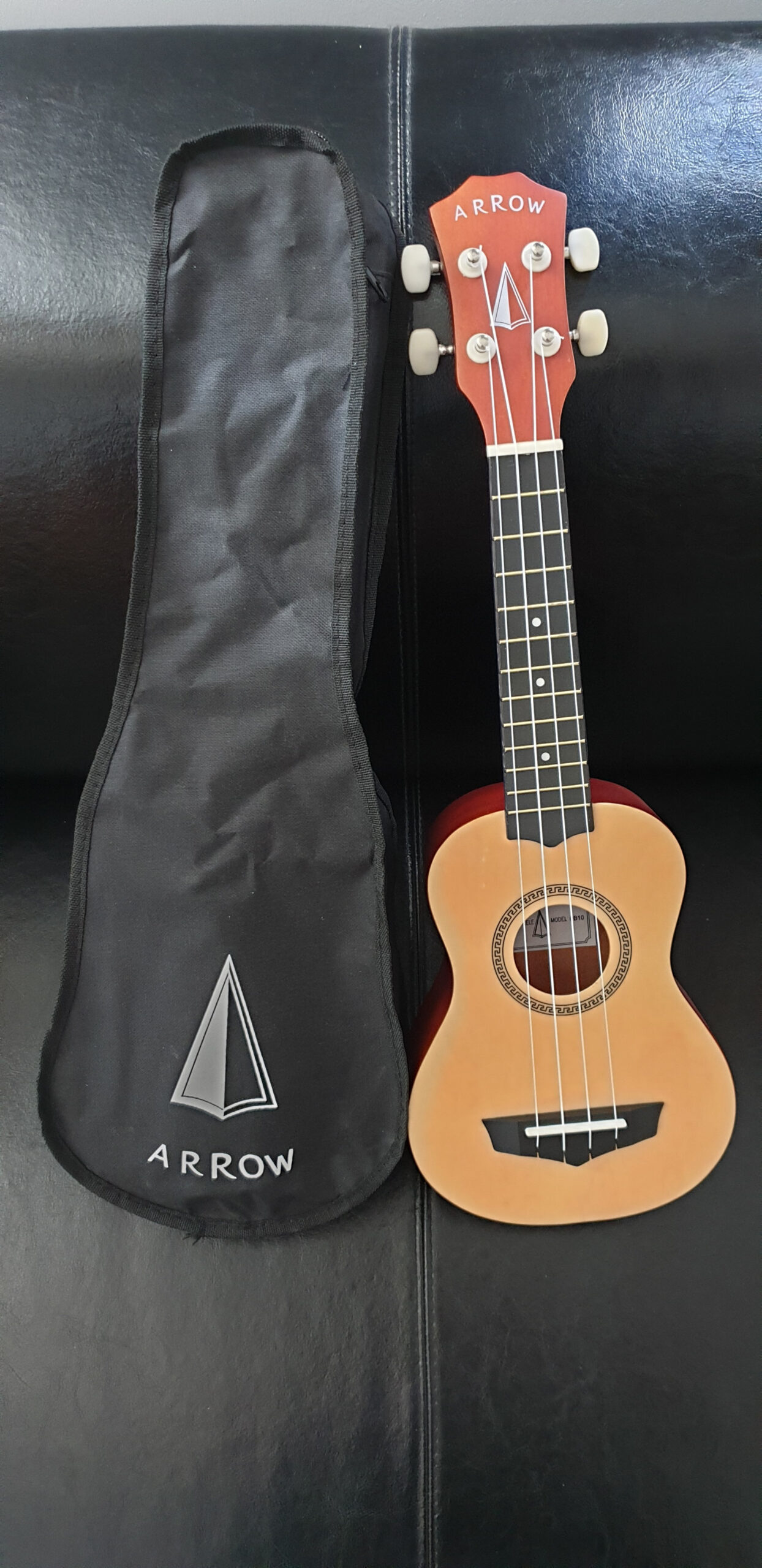 Arrow PB10 NA Natural Bright Top - ukulele sopranowe z pokrowcem
