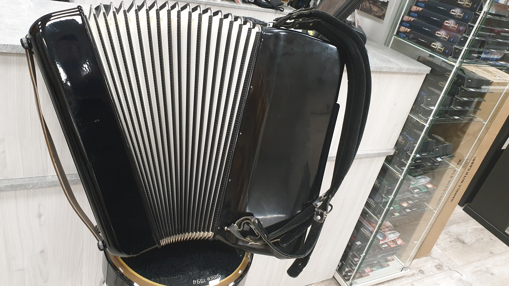 HOHNER ATLANTIC IV de Luxe - UŻYWANY - KOMIS