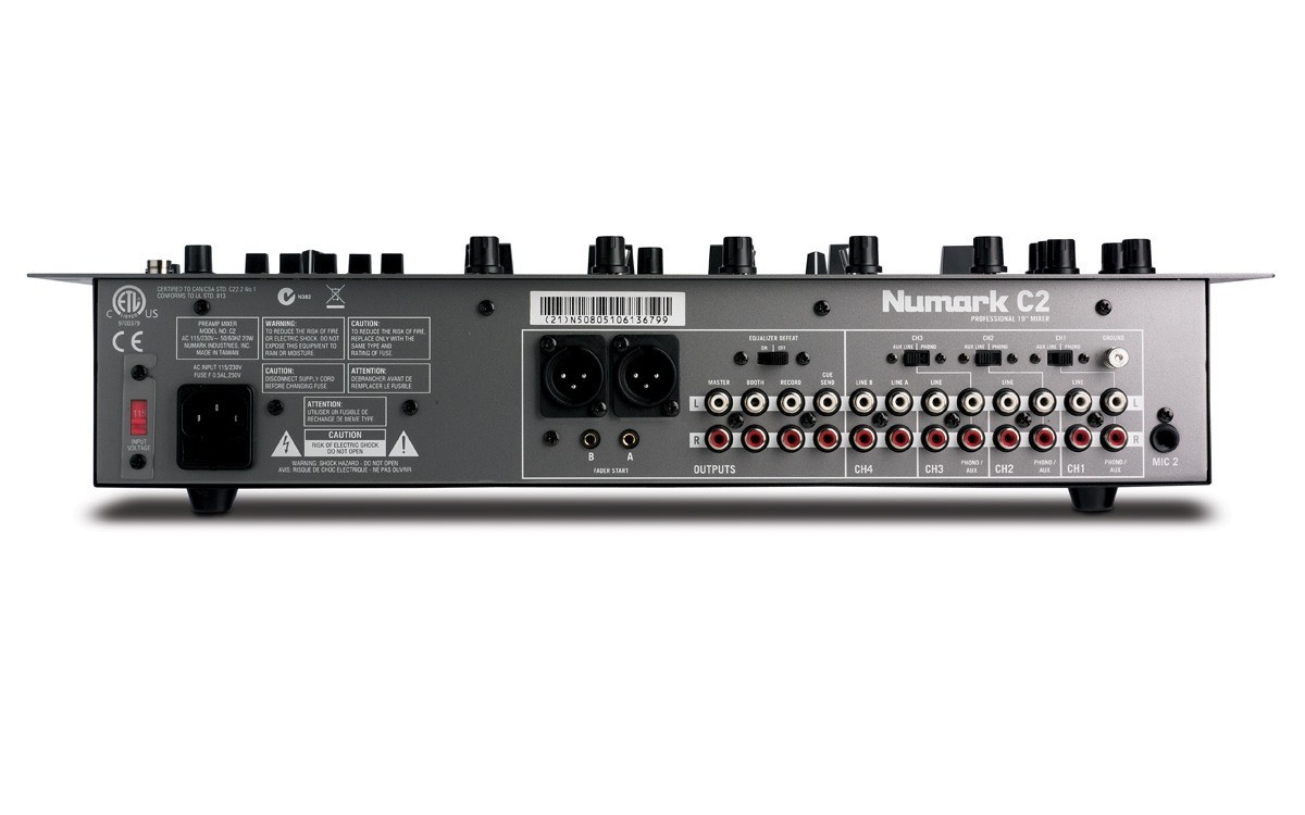Numark C2 - Mikser dla DJ-a montowany do racka