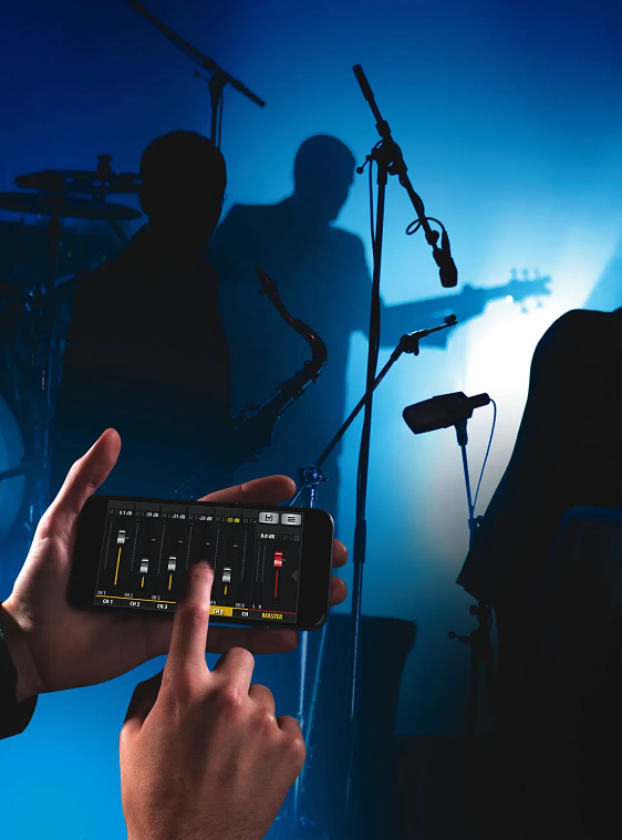 Soundcraft Ui12 - 12-kanałowy kompaktowy mikser cyfrowy USB