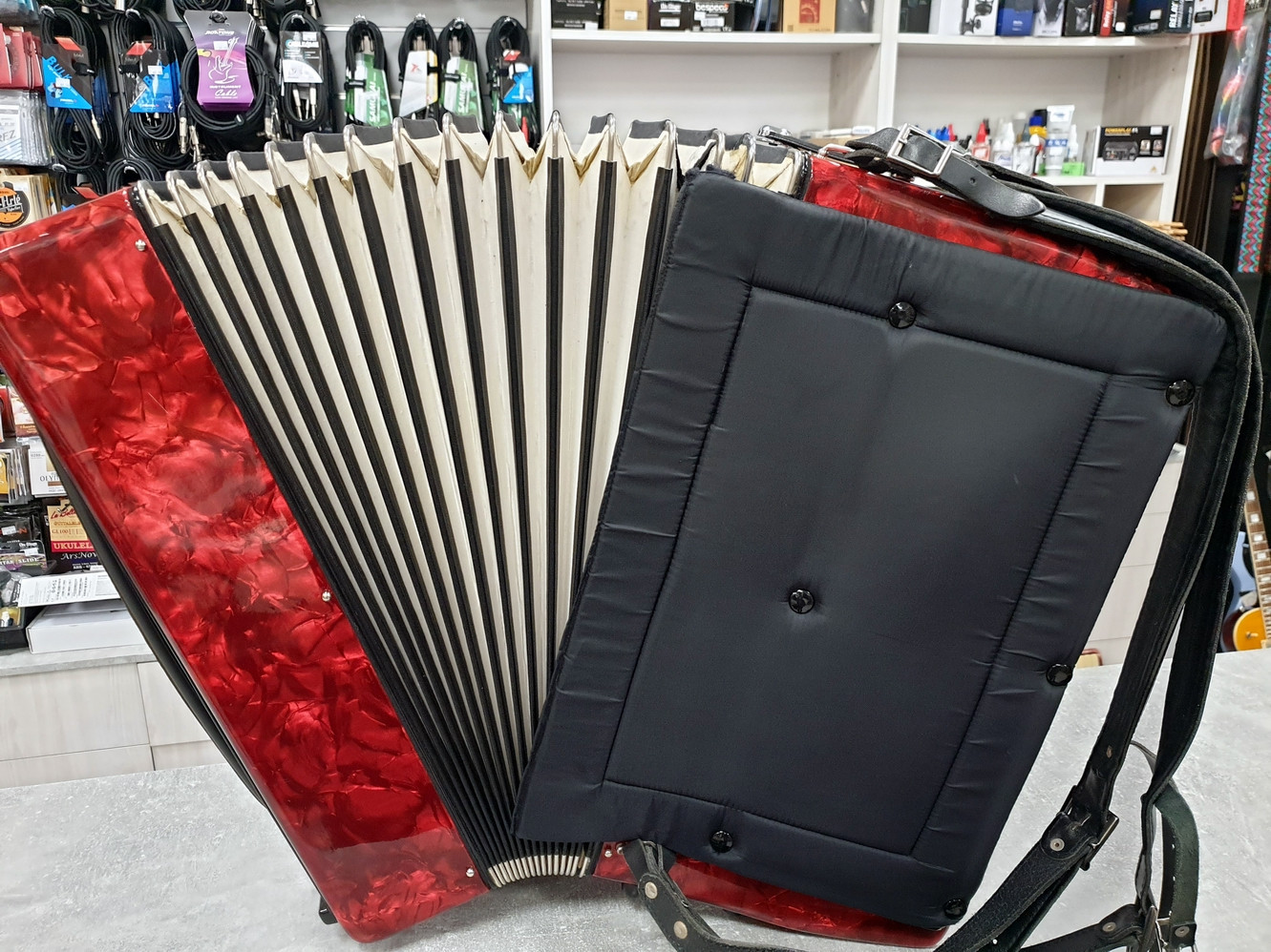 WELTMEISTER Grandina 120 bas - Gryf B, 49cm, czerwona, futerał soft