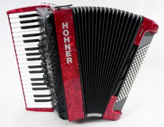 HOHNER BRAVO III 96 Akordeon 96-basowy czerwony z gig-bagiem w komplecie
