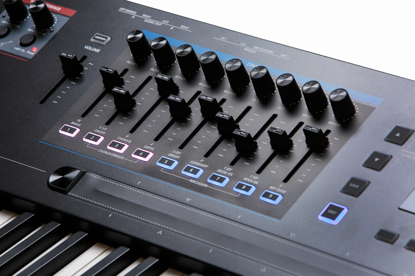 Kurzweil K2700 - syntezator, sampler, stacja robocza, workstation / synthesiser