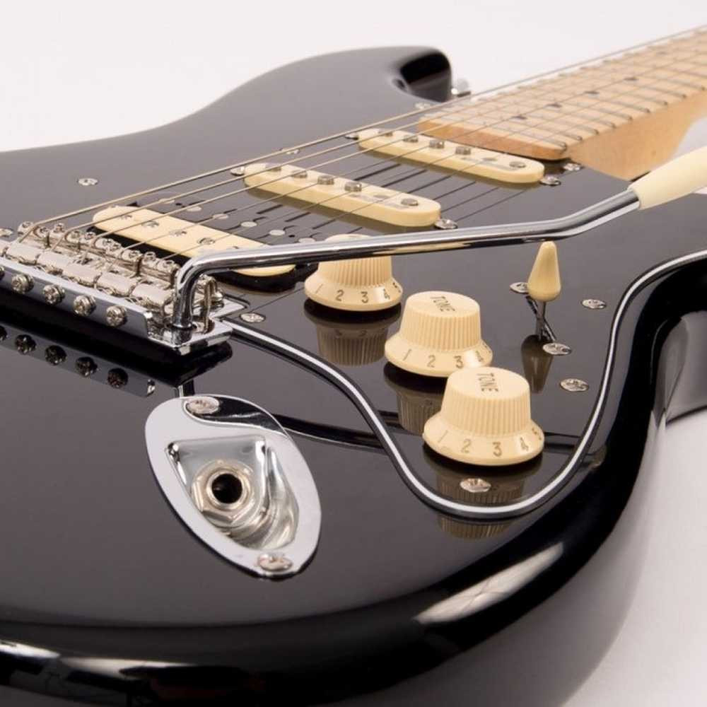 VINTAGE V6HMBB Gitara elektryczna stratocaster, kolor Boulevard Black