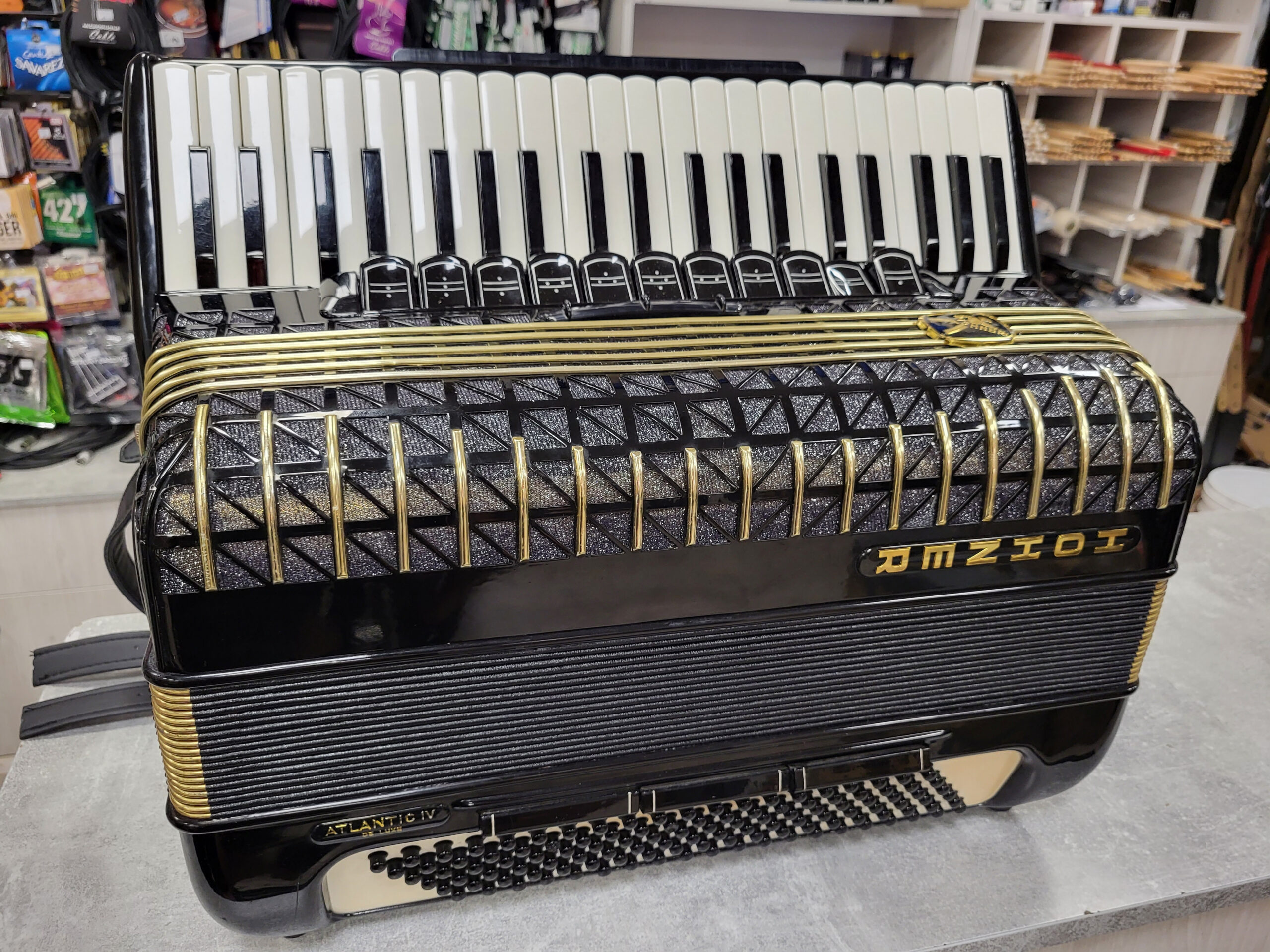 HOHNER ATLANTIC IV de Luxe - AKORDEON UŻYWANY - Oferta KOMIS-u