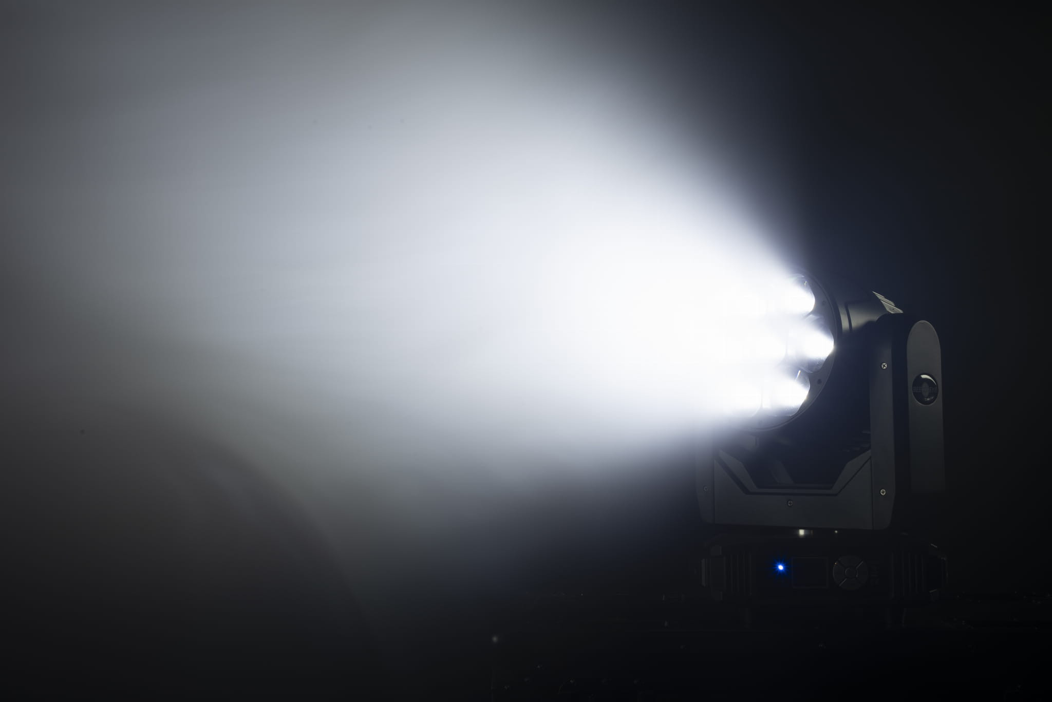 WASH-BE LED 740 PRO Flash - Głowica ruchoma LED
