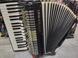 Hohner VERDI II - Akordeon 96 bas 3-chórowy dyskant, z futerałem i szelkami