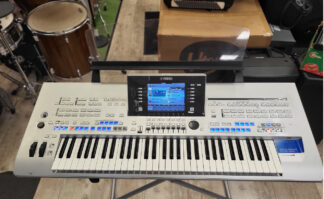 YAMAHA TYROS 4 - Profesjonalny aranżer, z dyskiem 250GB, pulpitem, pokrowcem + STYLE