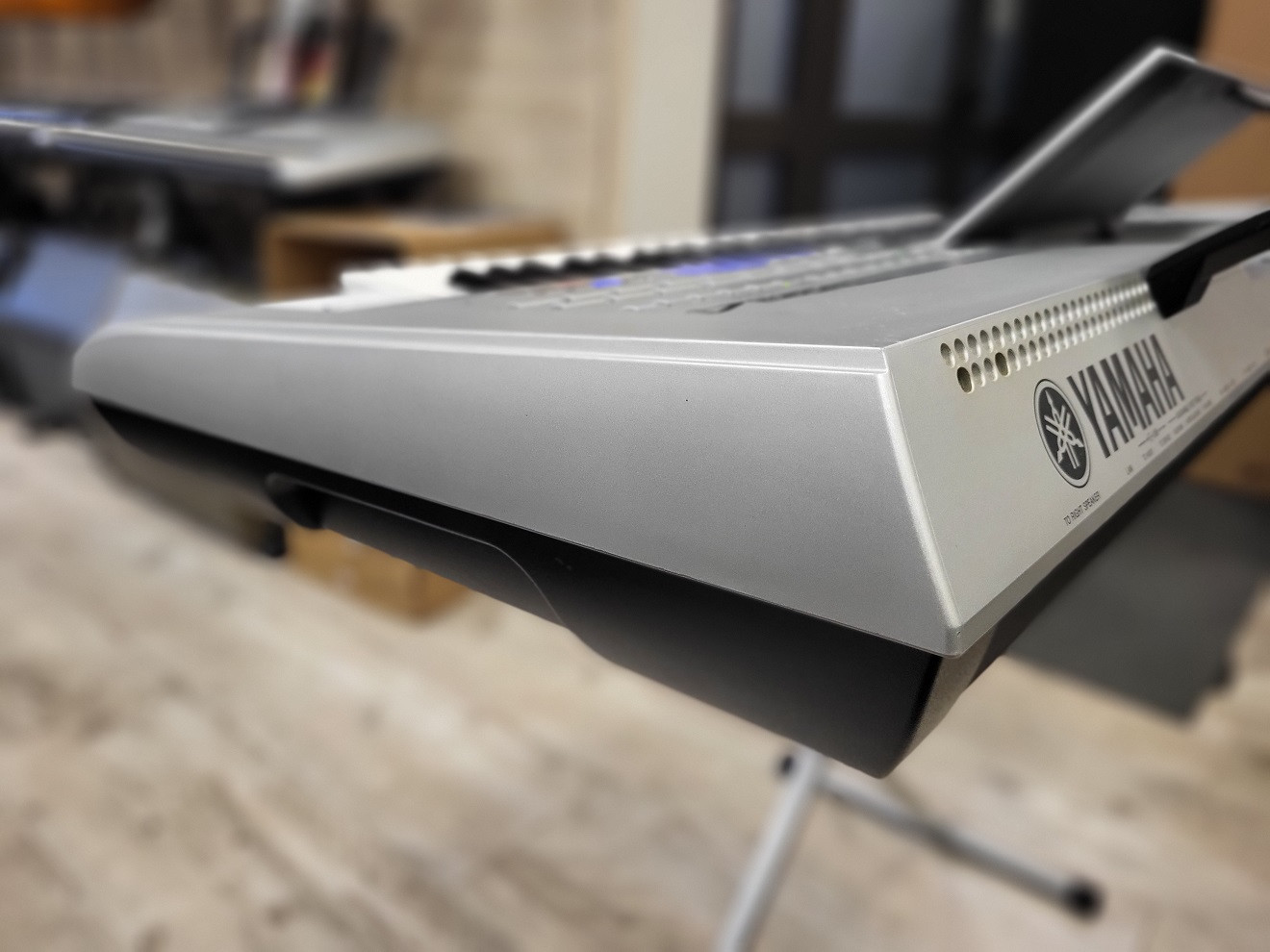 YAMAHA TYROS 4 - Profesjonalny aranżer, z dyskiem 250GB, pulpitem, pokrowcem + STYLE