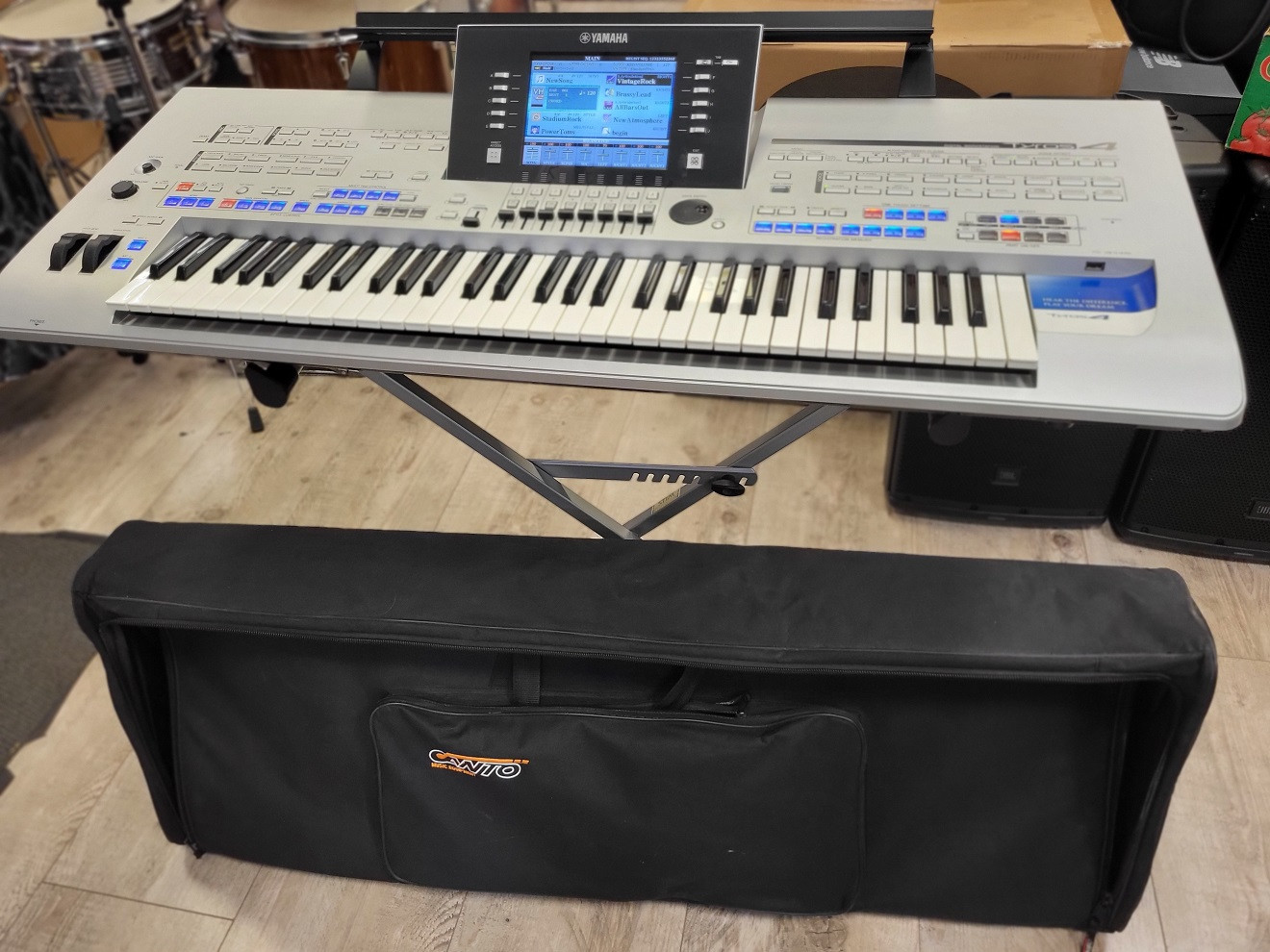 YAMAHA TYROS 4 - Profesjonalny aranżer, z dyskiem 250GB, pulpitem, pokrowcem + STYLE