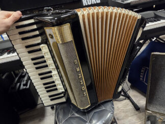 HOHNER Lucia IV P - Akordeon 96 basowy z futerałem i szelkami