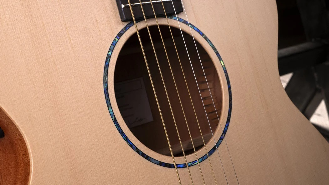 Faith Naked Venus Natural - gitara elektroakustyczna