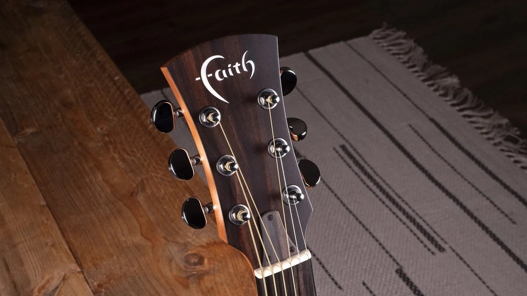 Faith Naked Venus Natural - gitara elektroakustyczna